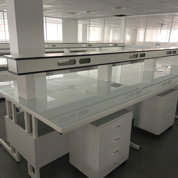 AGELAB, agencement de laboratoires, en Normandie